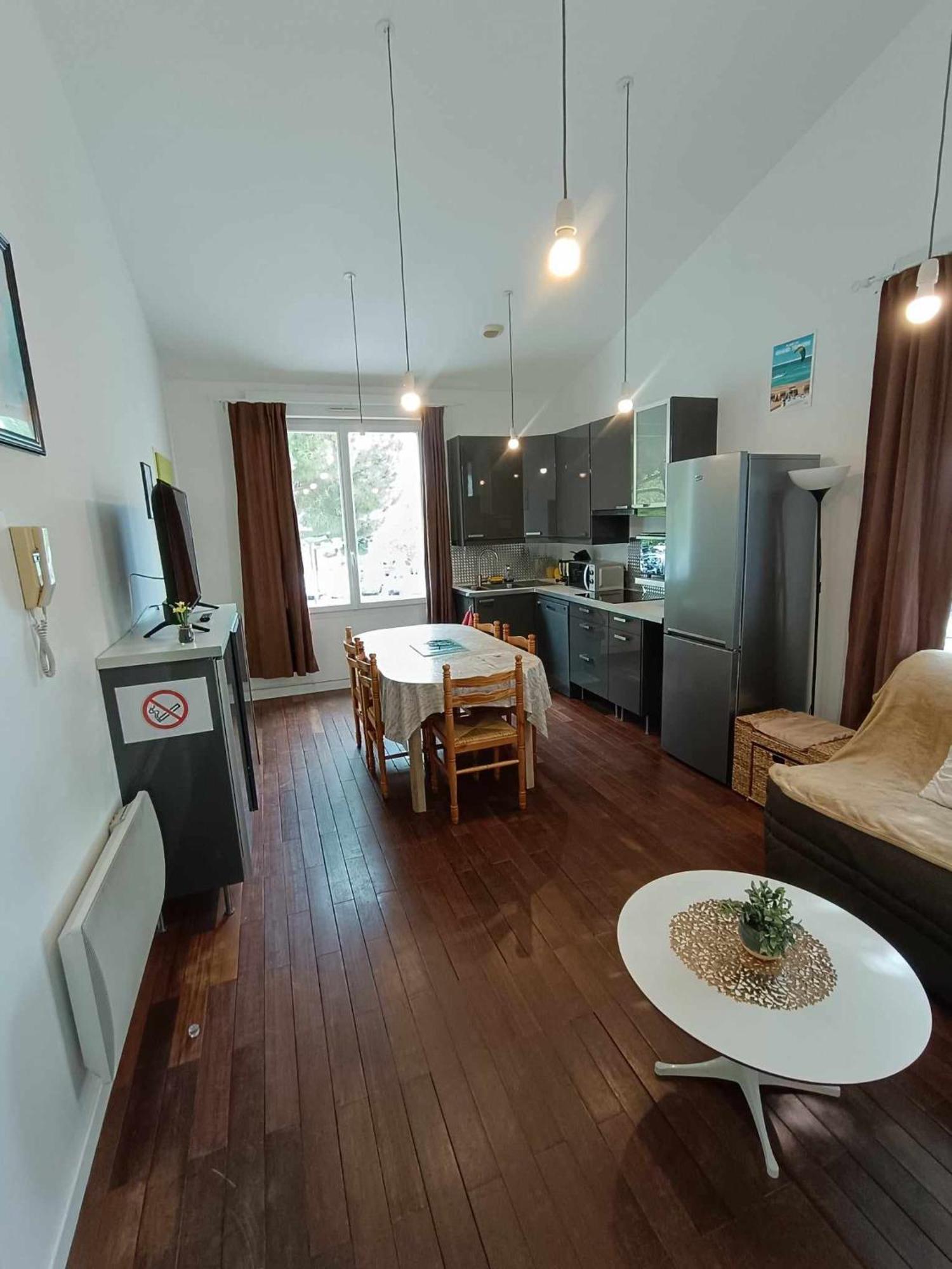 Appartement Saint Palais sur Mer à 100 mètres de la plage Extérieur photo
